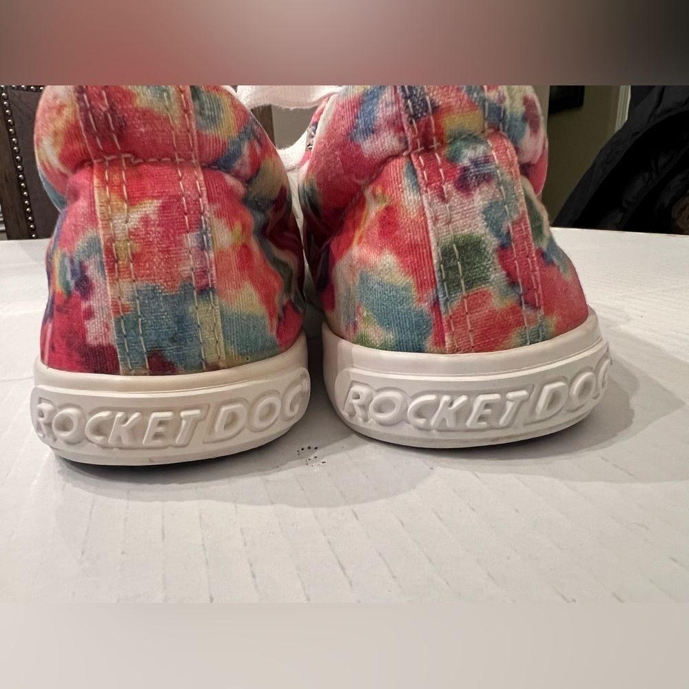 ROCKET DOG LOW TOP LADIES SNEAKERS
LEOPARD PRINT/TIE DYE . SIZE 7 - Picture 5 of 5